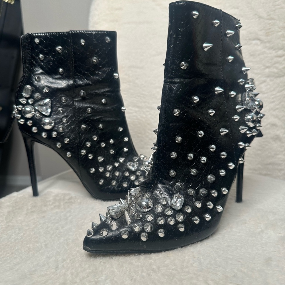 Steve Madden Rockstar booties